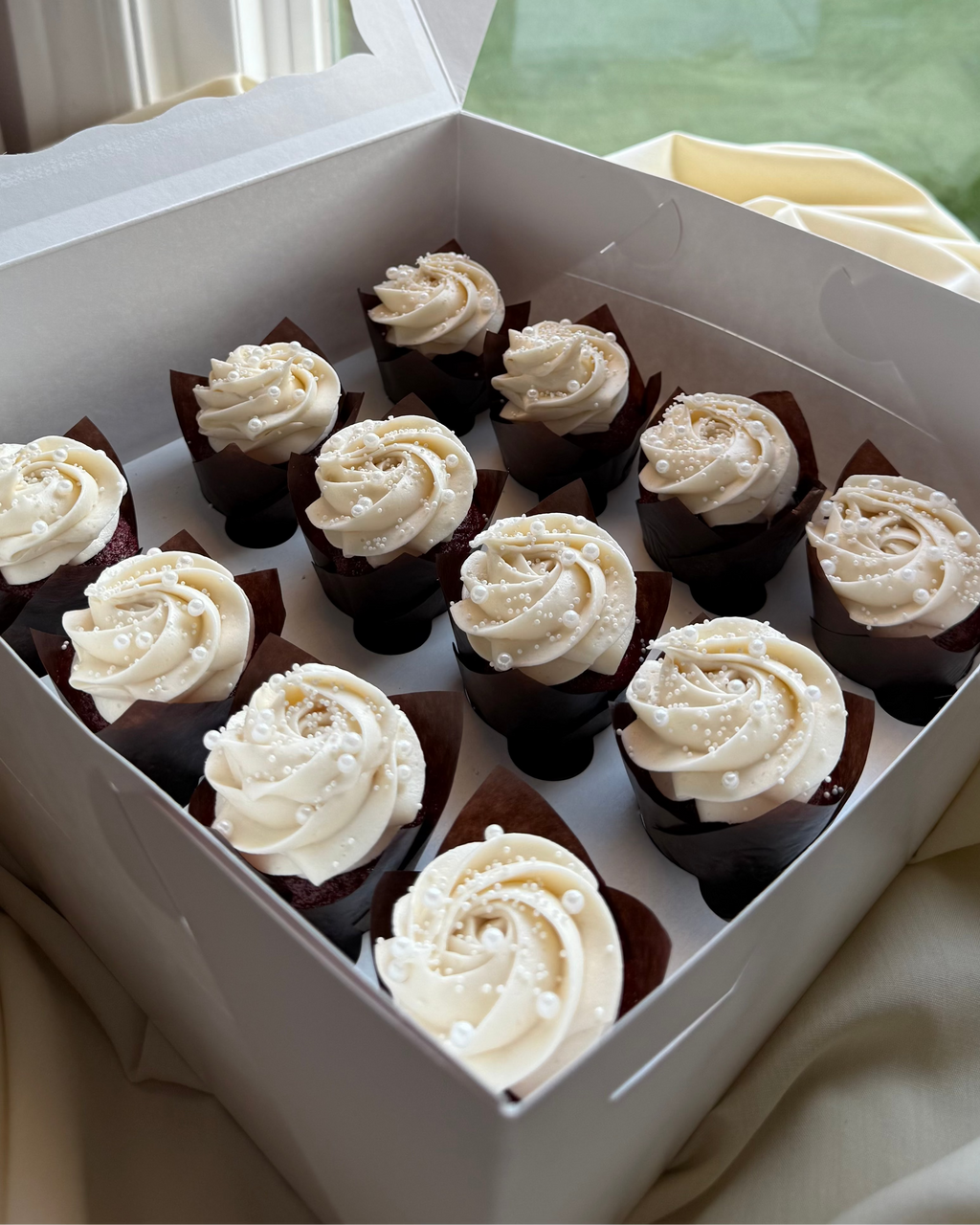 Classic Mini Cupcakes (1 dozen)