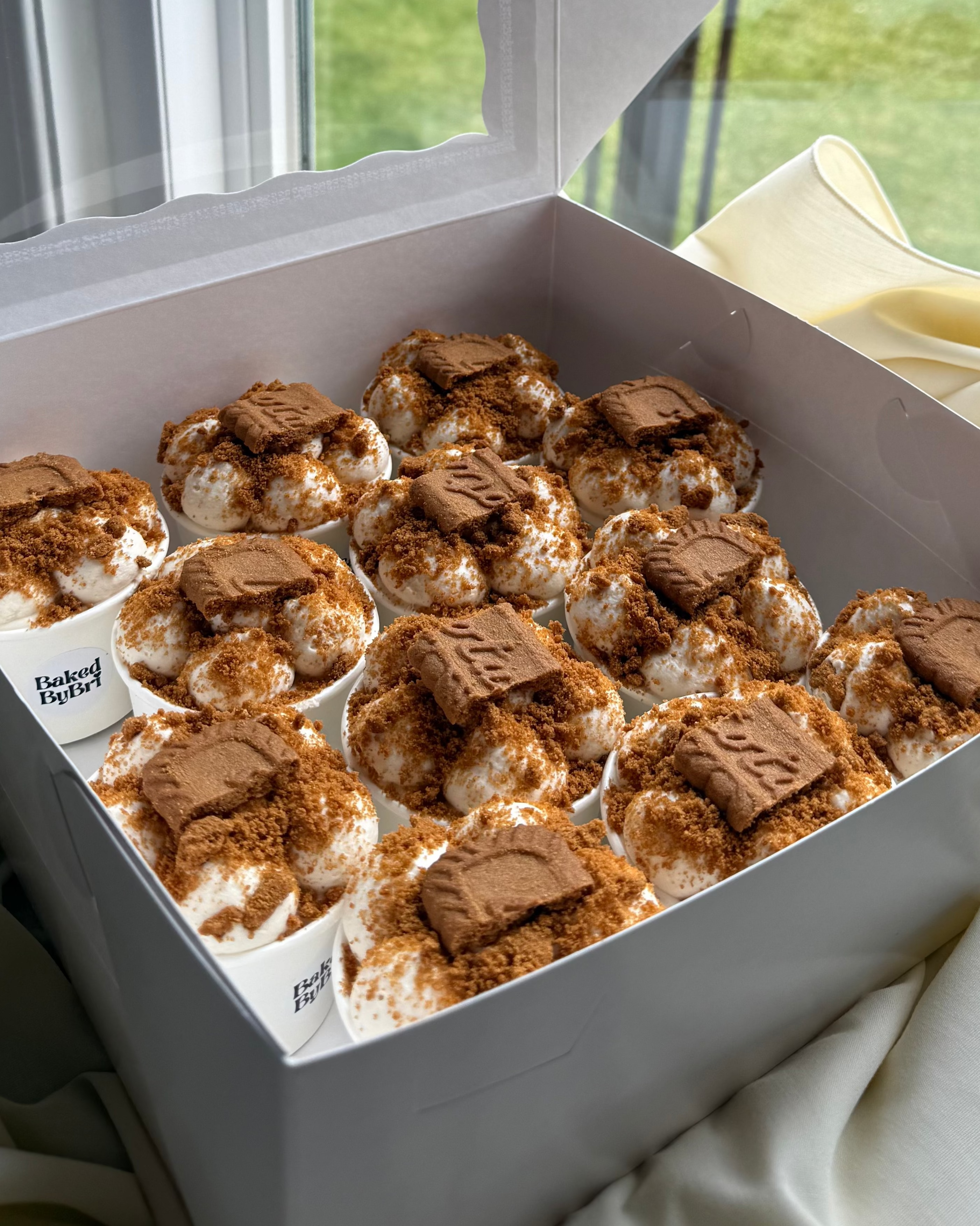 Assorted Deluxe Mini Pie Cups (1 dozen)